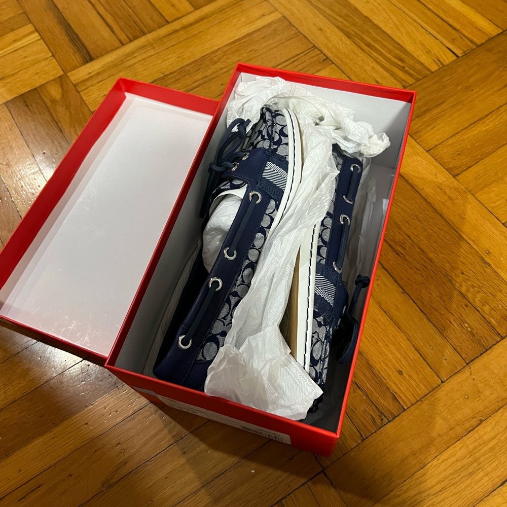 COACH vintage boat shoe style loafer. BRAND NEW W/ TAGS/ BOX.